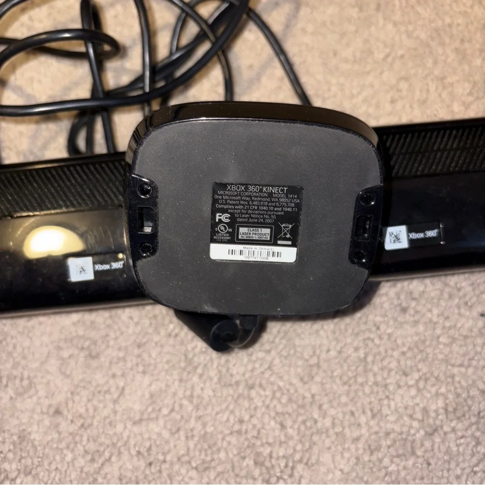 Xbox 360 Kinect Sensor - Black